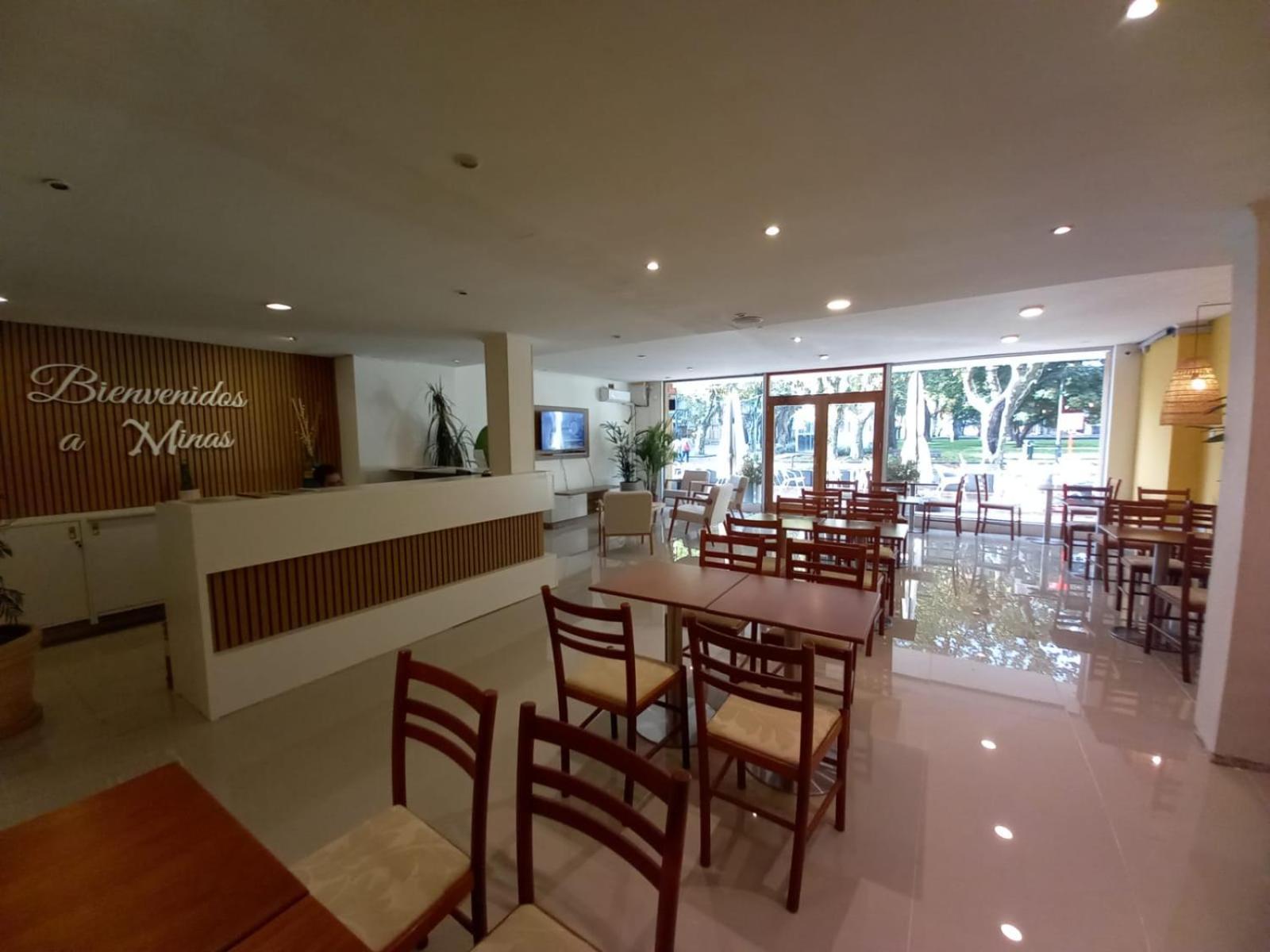 Nuevo Hotel Plaza Minas Esterno foto