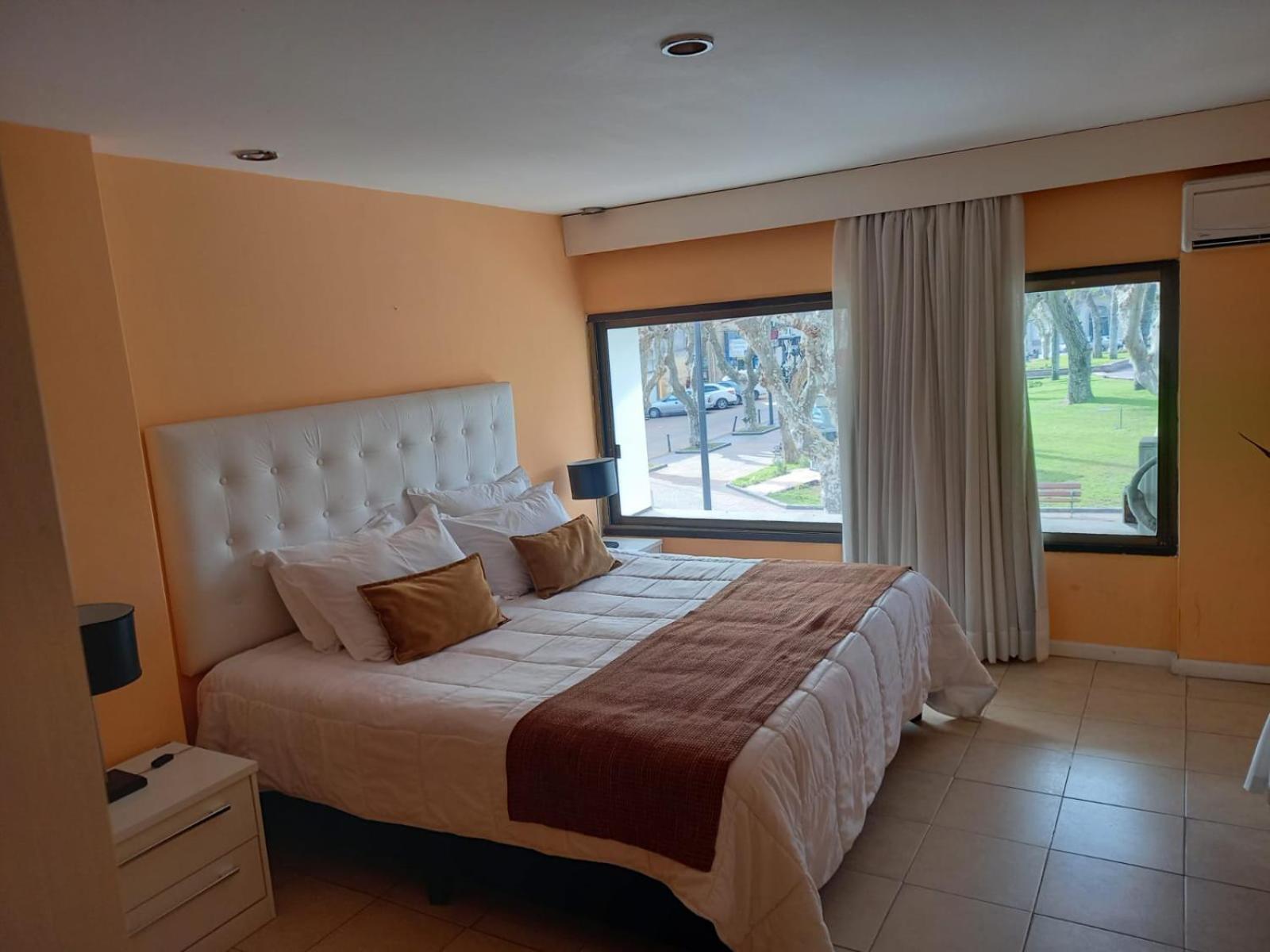 Nuevo Hotel Plaza Minas Esterno foto