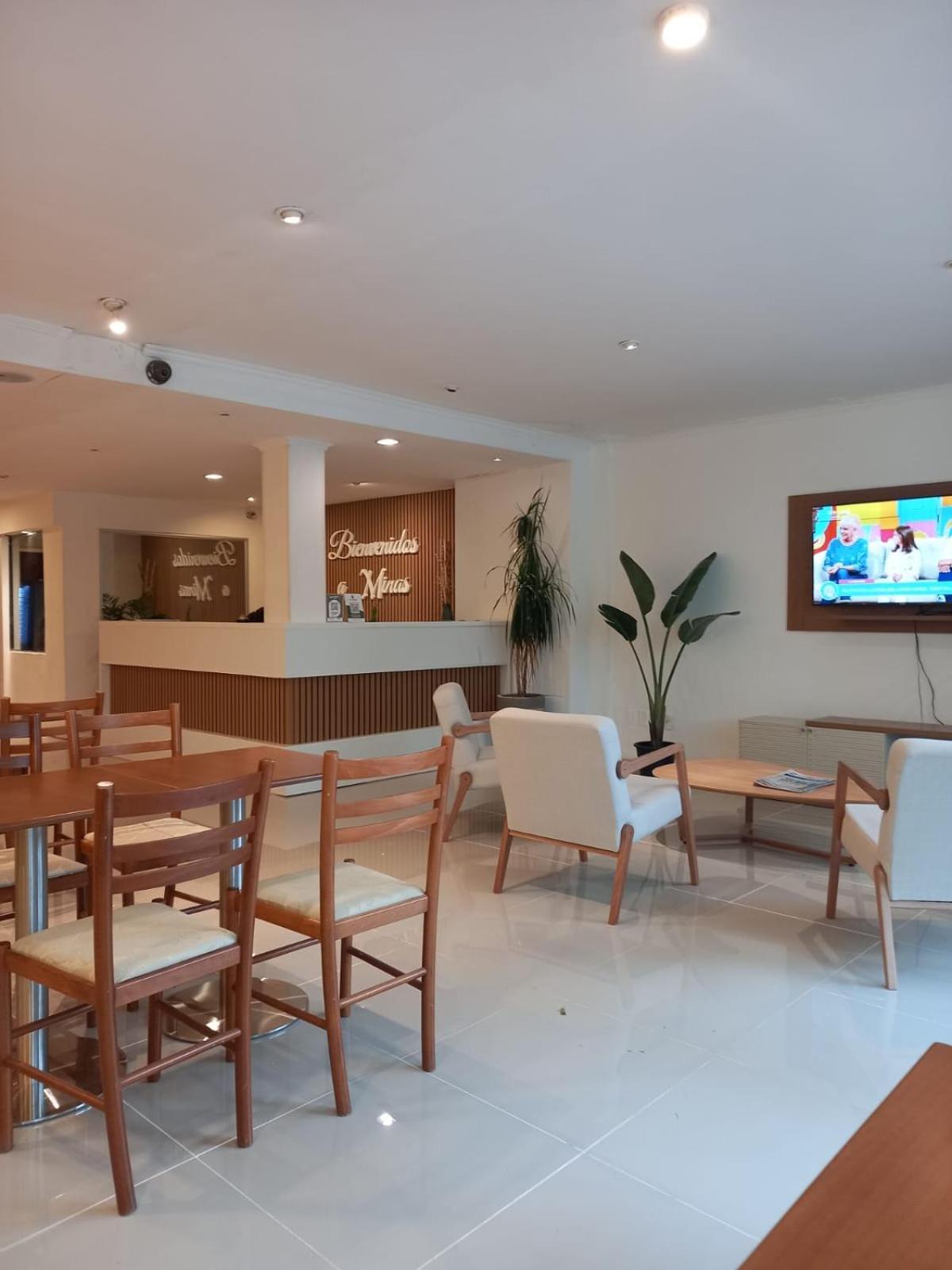 Nuevo Hotel Plaza Minas Esterno foto