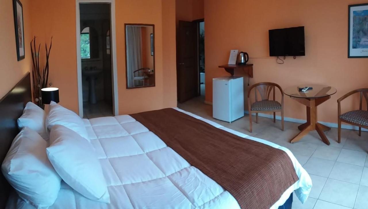 Nuevo Hotel Plaza Minas Esterno foto