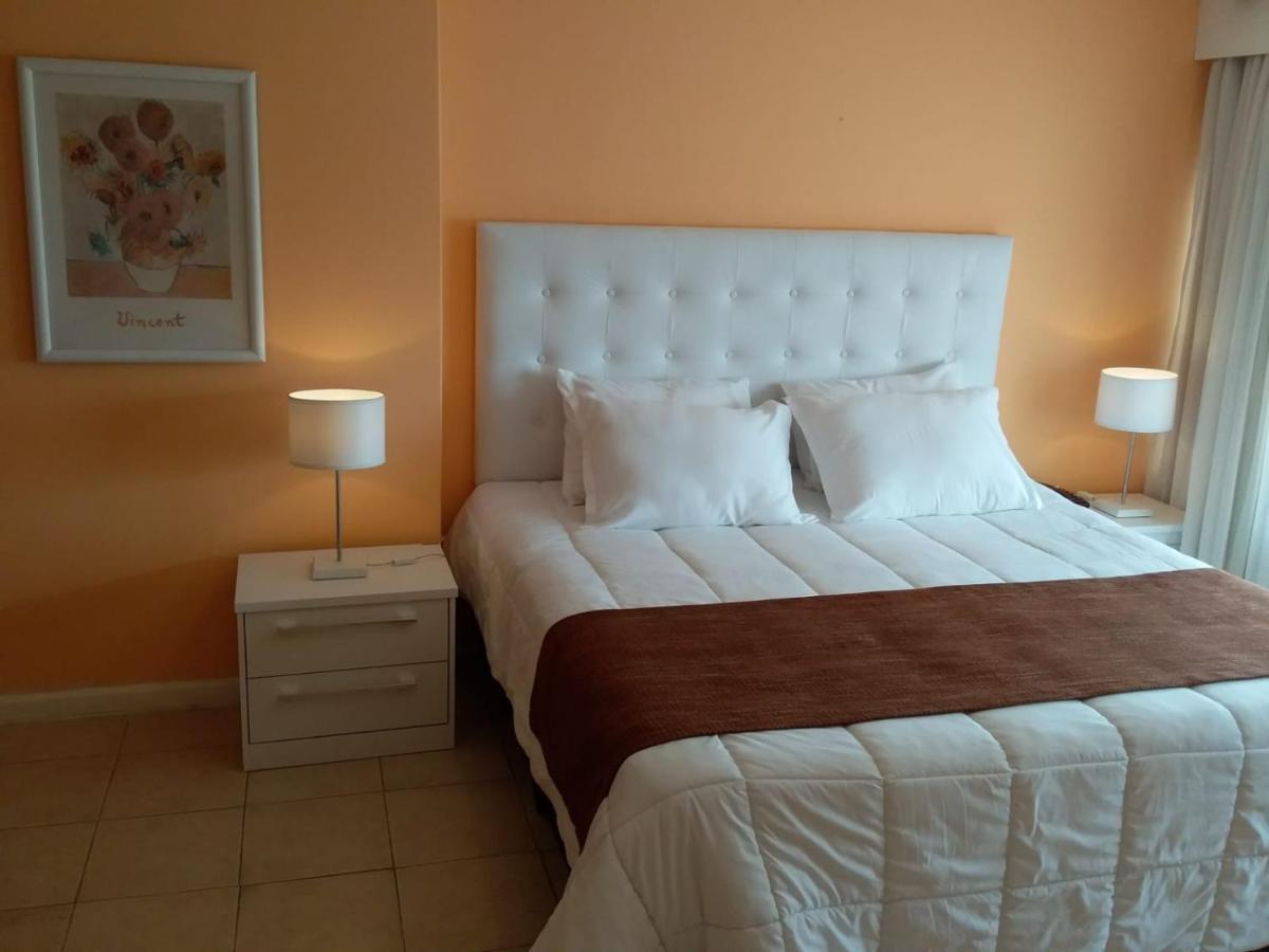 Nuevo Hotel Plaza Minas Esterno foto